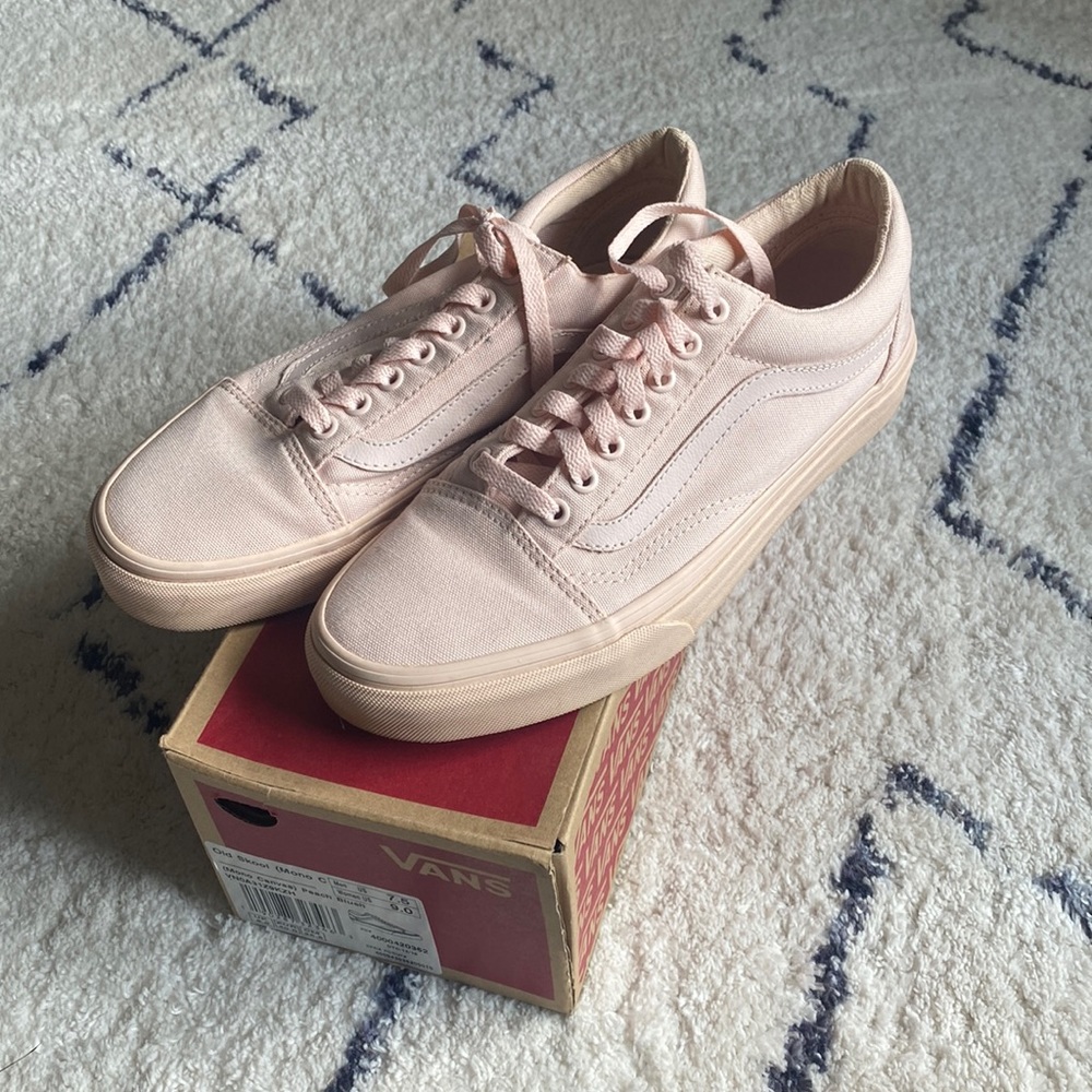 Old skool peach blush vans